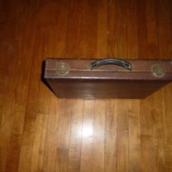 Renwick Vintage Caribou Leather Briefcase - Picture 5 of 5